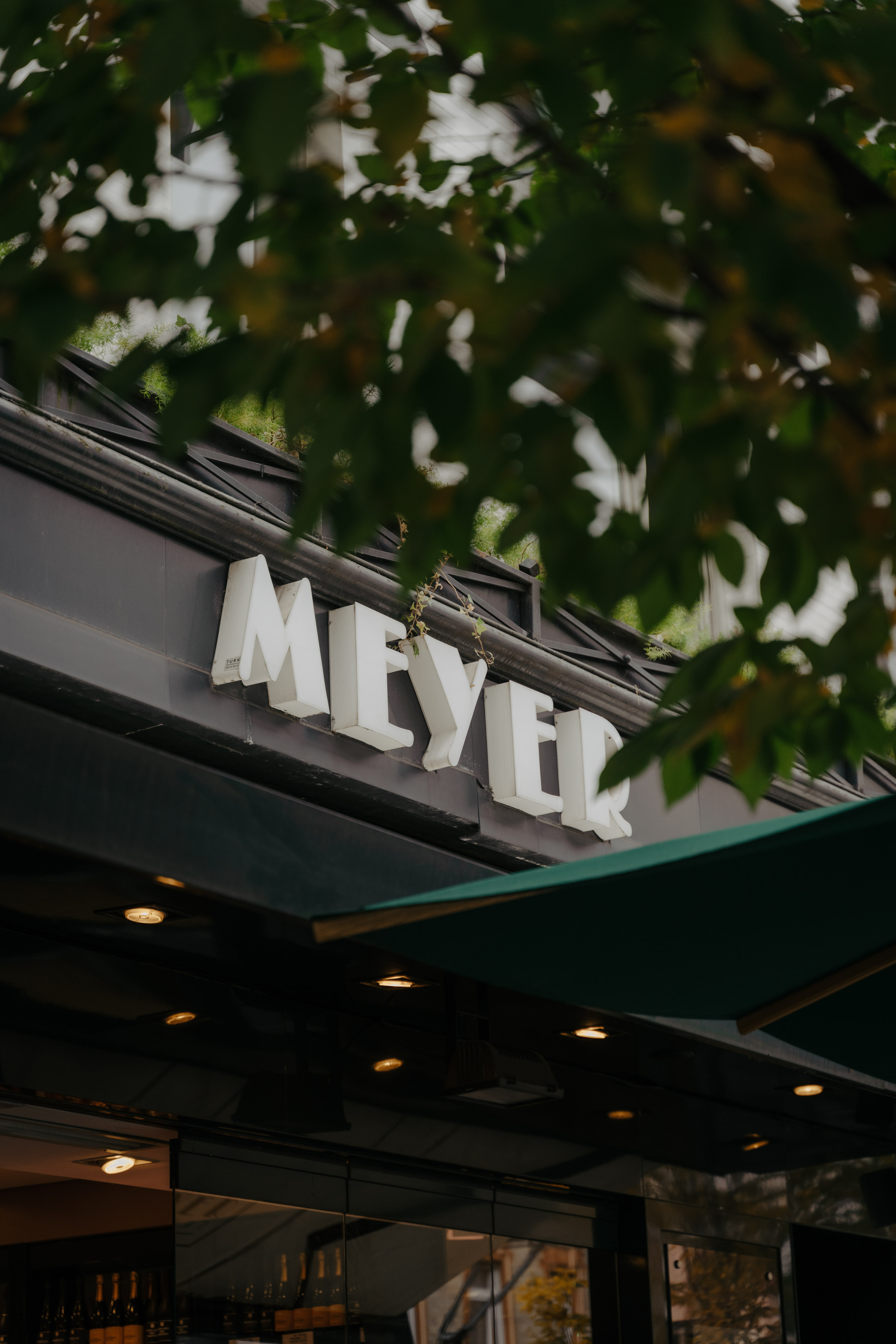 Meyers Schweizer small 00679