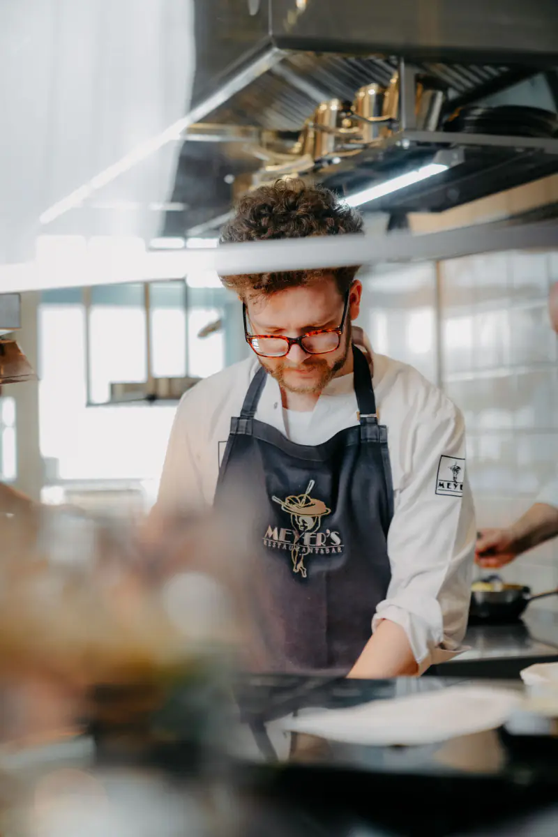 Meyer Fressgass Restaurant hires 17