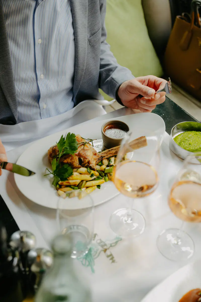 Meyer Fressgass Restaurant hires 42