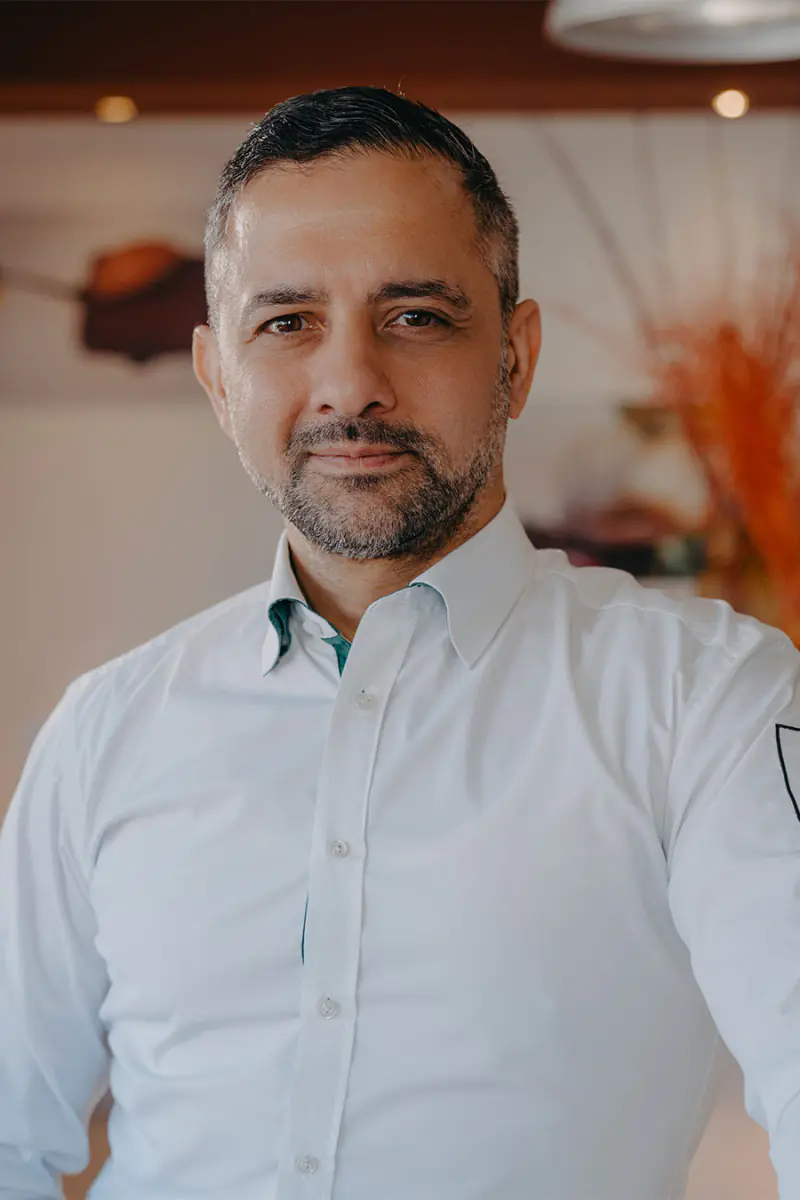 portrait buelent oezmen frankfurt