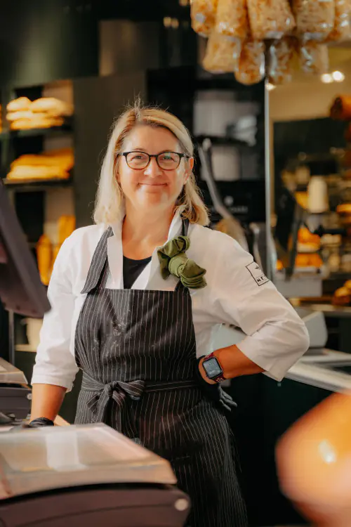 Meyer Fressgasse Feinkost hires 30